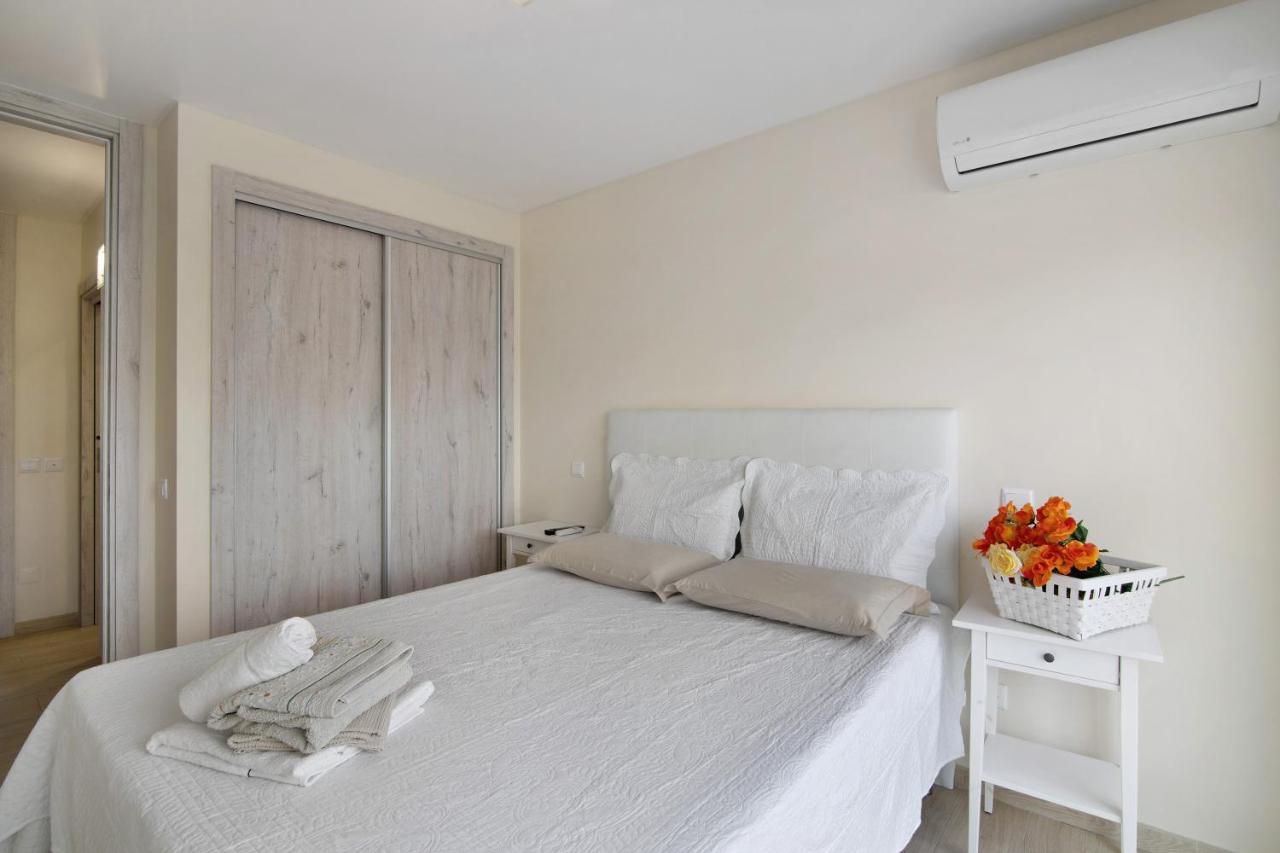 Numar Residence Villa Z マンタ・ロータ エクステリア 写真