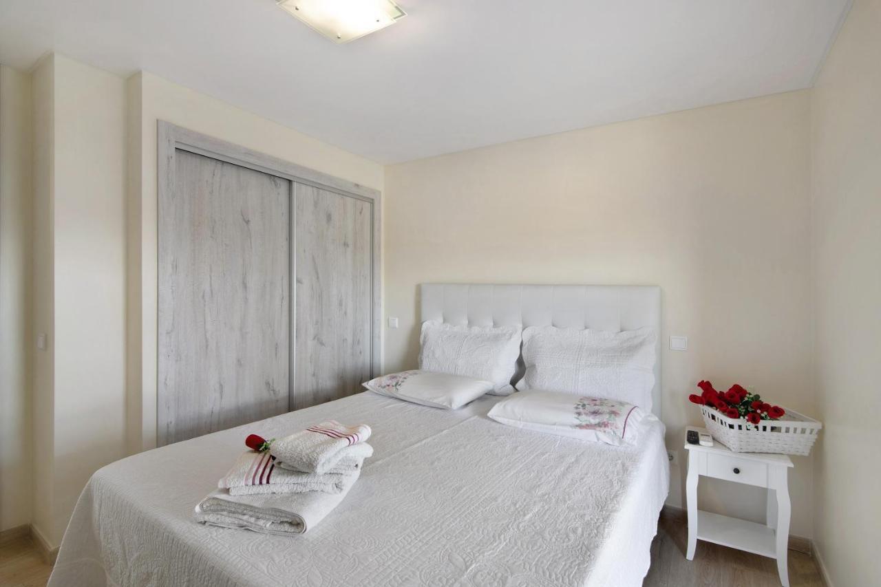 Numar Residence Villa Z マンタ・ロータ エクステリア 写真